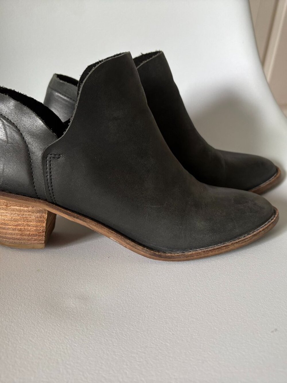 Kelsi Dagger Brooklyn Black Leather Ankle Boots Size 7.5 Stacked Low Heel Bootie